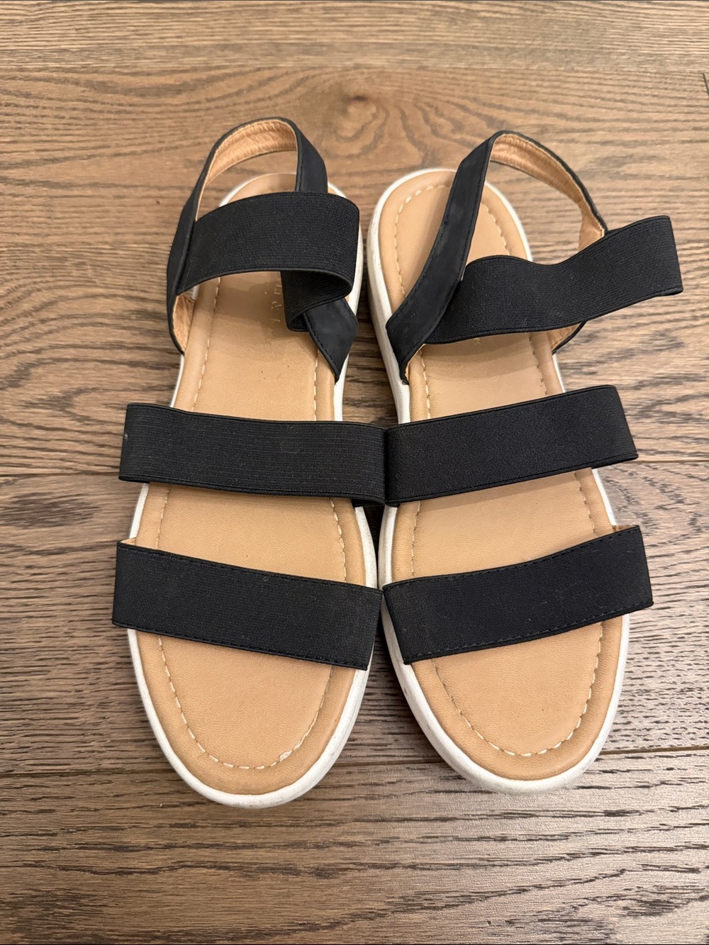 Women's Black Elastic-Strap Sandals with Cushioned Footbed